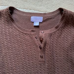 Brown light weight pull over sweater.
